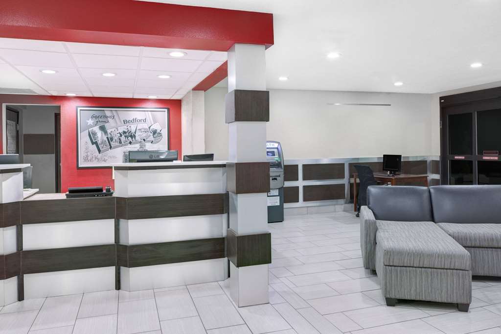 Мотель Super 8 By Wyndham Bedford Dfw Airport West Интерьер фото